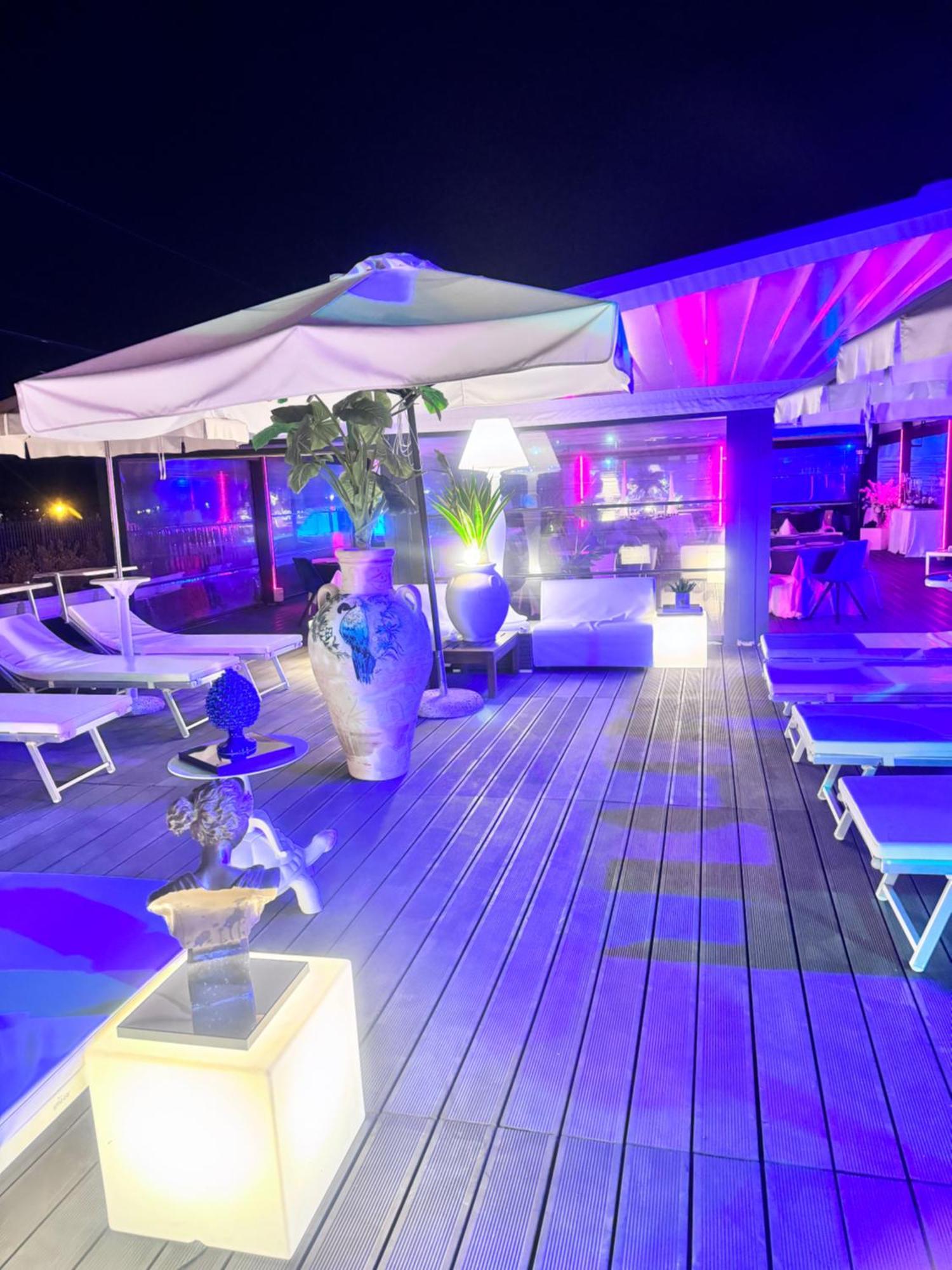 Tribus Boutique Hotel Torre Annunziata Exteriör bild